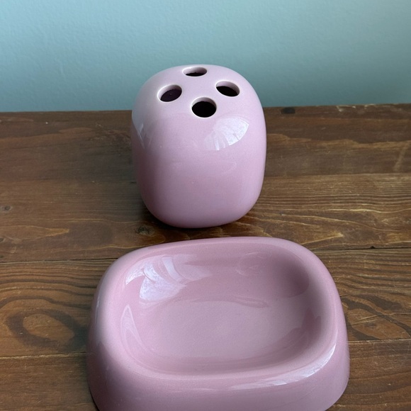 Vintage Bathroom Set Pink Toothbrush Holder Soap Dish Made in Taiwan - Picture 2 of 13